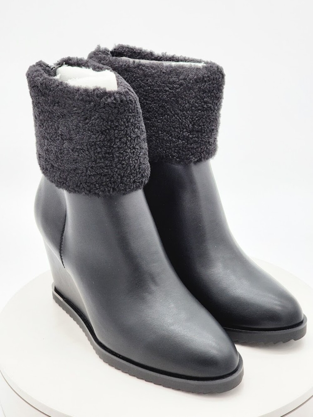 DKNY Powell Black Faux Leather Sherpa Cuff Wedge Boots Women’s 8.5